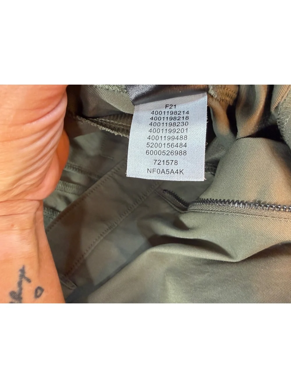 The North Face City Standard Modern Fit Pants Mens 34x32 Green Chino NF0A5A4K